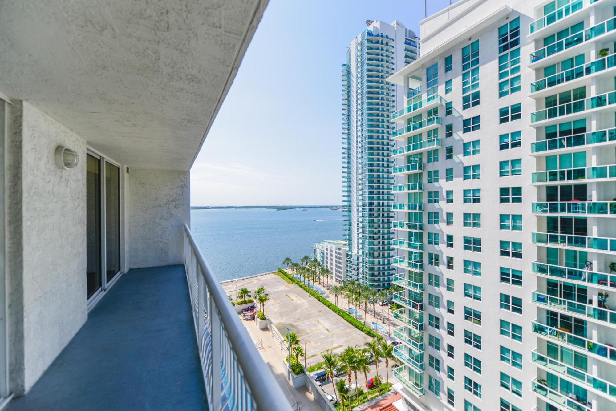 Amazing 3 Bedroom Condo At Brickell With Pool Miami Zewnętrze zdjęcie